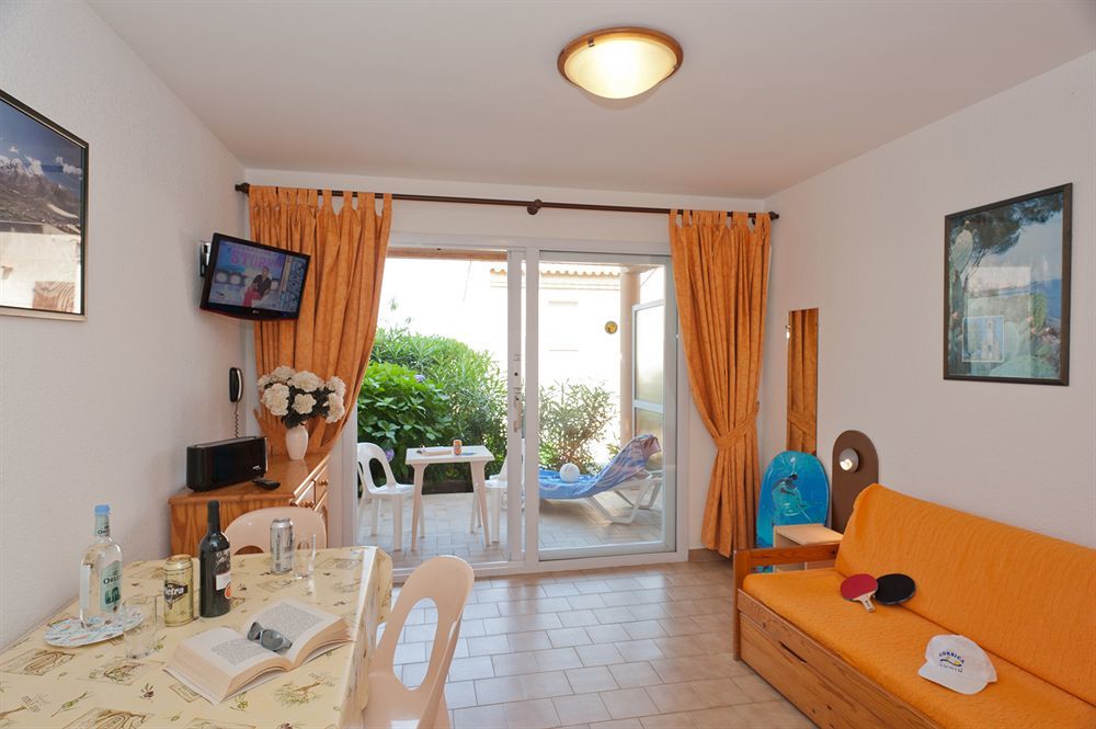 לומיו Residence Arinella מראה חיצוני תמונה
